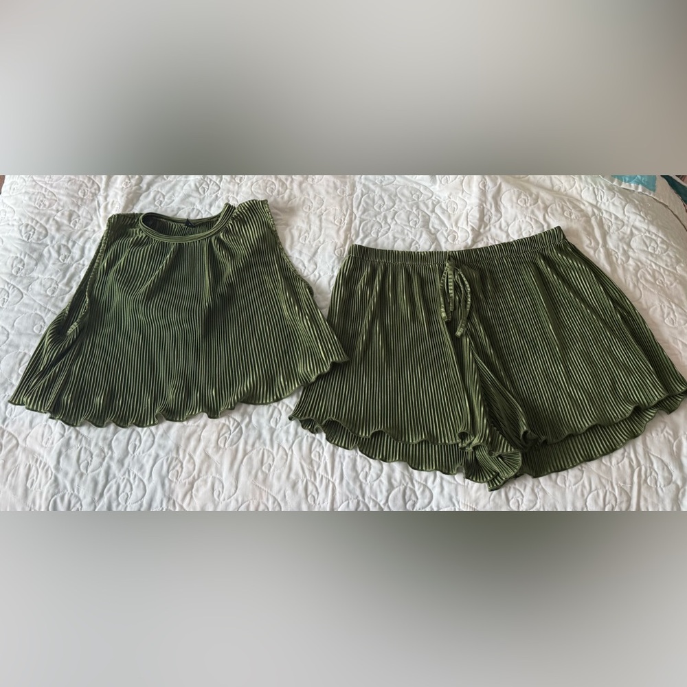 SHEIN Olive Green Pleated Top and Shorts Set
